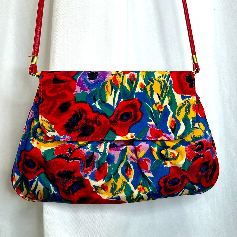 J Renee’ Vibrant Red Floral Pattern Handbag Clutch Crossbody Shoulder Bag Purse